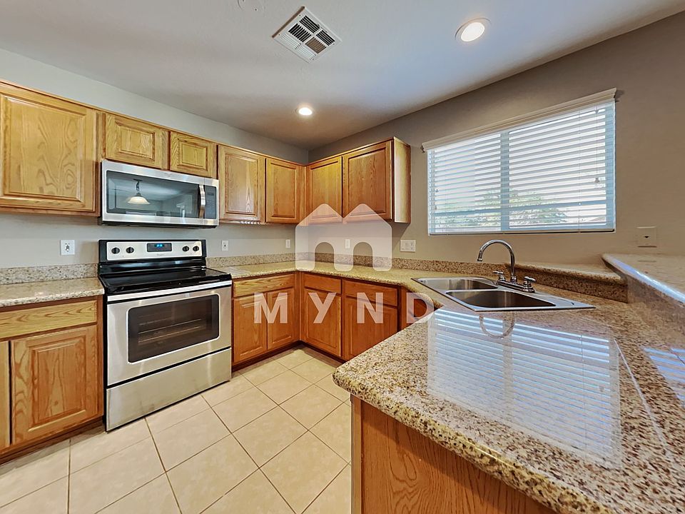 1st image of 1471 W Roosevelt Ave