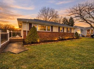 501 Willow Ln, Bridgeport, WV 26330