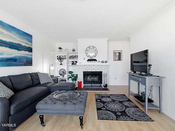 4th image of 701 S 38th Ave APT 11