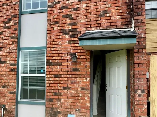 900 Provost St APT 35, Scott, LA 70583