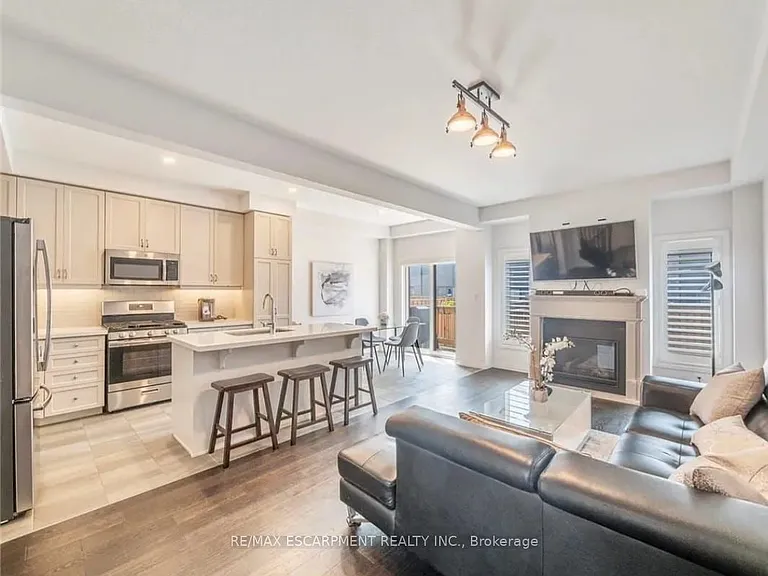 79 Greenwich Ave — Photo 7