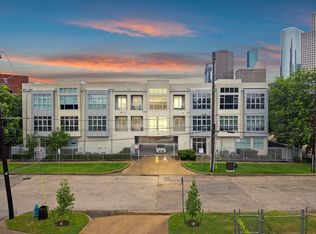 207 Pierce St #209, Houston, TX 77002
