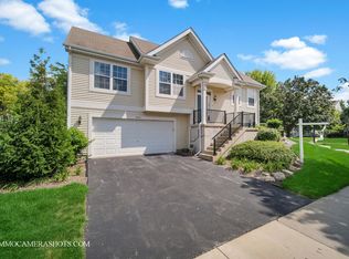 840 Clover Ln, Hampshire, IL 60140