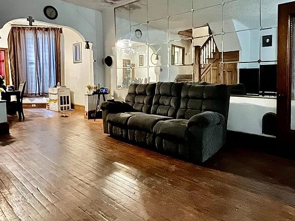 2nd image of 2540 N 22nd St