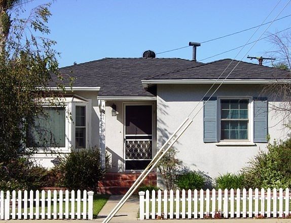 1st image of 4621 E 6th St