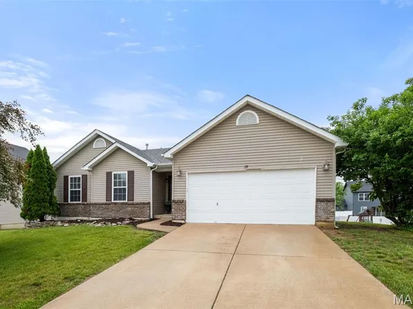 171 Majestic Lakes Blvd, Moscow Mills, MO 63362