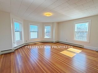 607 Washington St APT 3, Newton, MA 02458