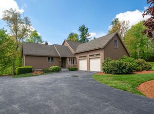 25 Golden Gate Dr, Hooksett, NH 03106