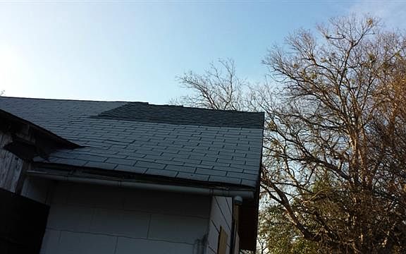 4th image of 1410 Oakley Ave