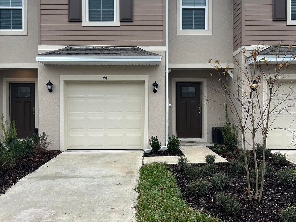 1st image of 44 Bella Lago Cir