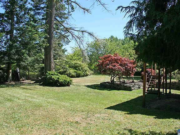 4th image of 70 Whispering Firs