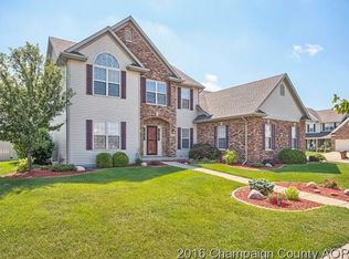 2112 Wiggins St, Champaign, IL 61822