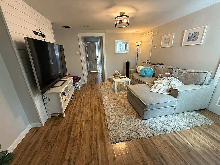 281 Bowen St #2 — Photo 12
