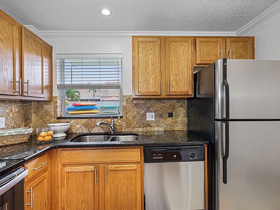 5th image of 3205-3205 58th St #327