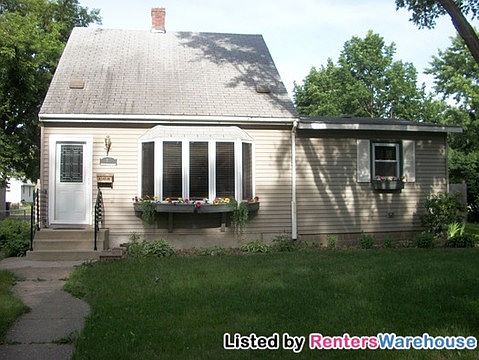 1st image of 46 21st Ave N
