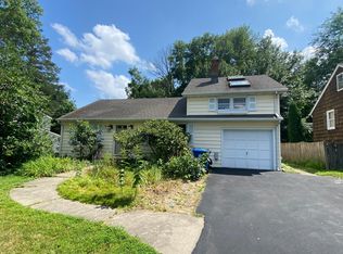14 Elder Dr, Morristown, NJ 07960