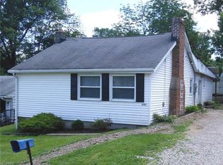 14795 Briarwood Ave, Newbury, OH 44065