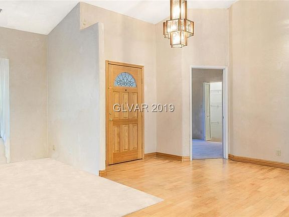 3rd image of 6795 Obannon Dr