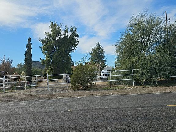 2nd image of 36420 N 7th Ave