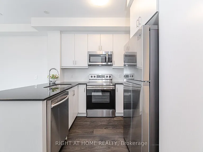 128 Grovewood Cmn #119 — Photo 13