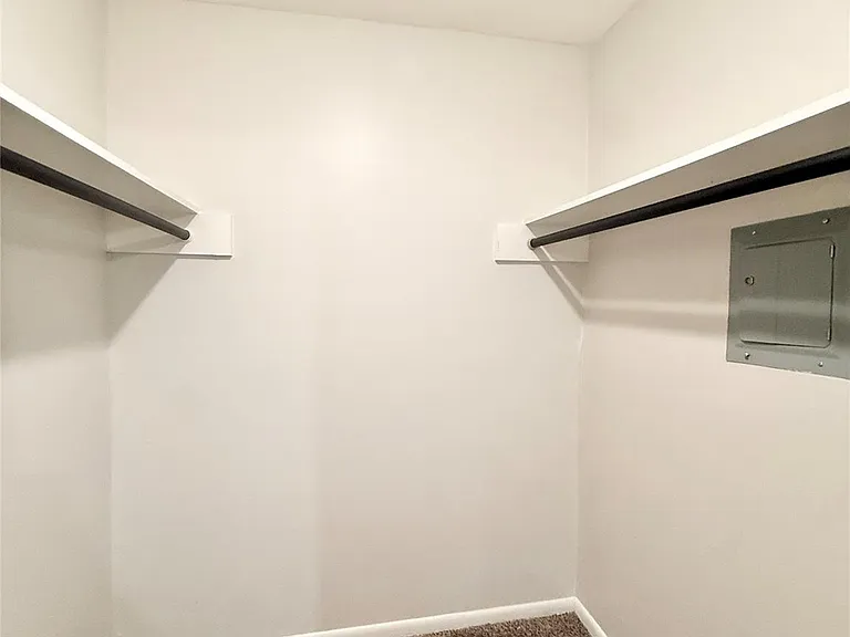 321 E Cedar St #9 — Photo 15