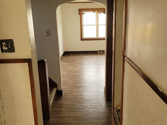 3rd image of 71 Center St