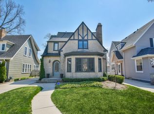 2019 E Lake Bluff Blvd, Shorewood, WI 53211