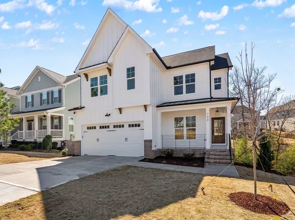 120 Pointe Park Cir, Holly Springs, NC 27540