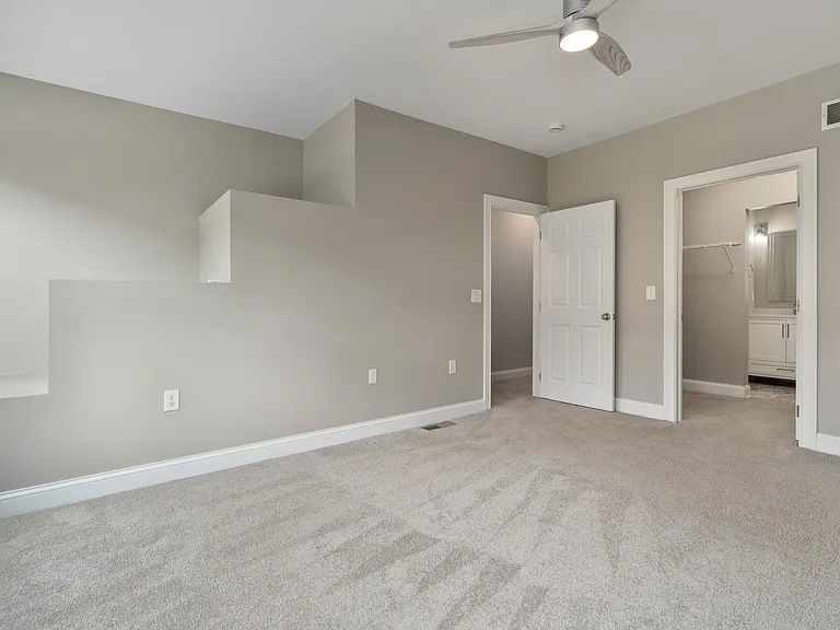 818 N 4th St — Photo 13