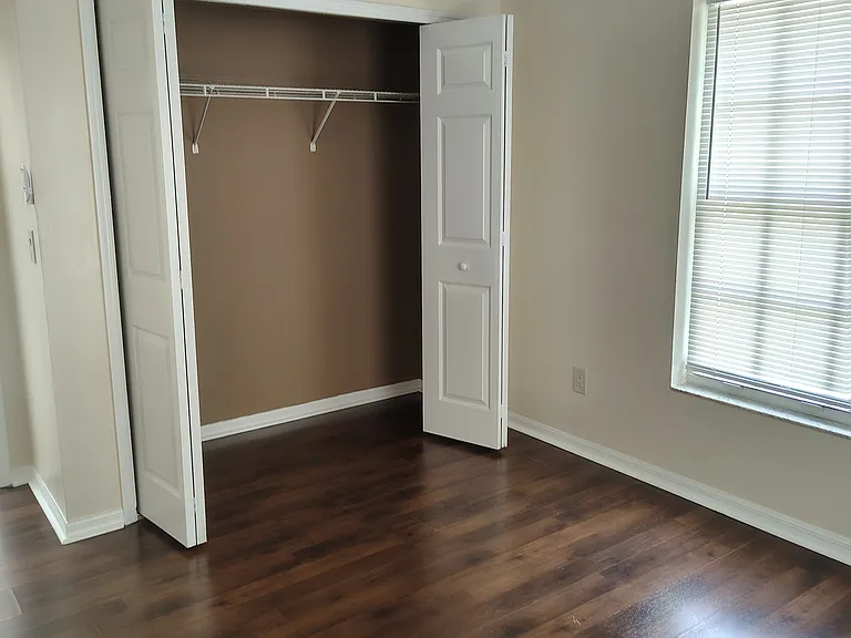 1074 Universal Rest Pl — Photo 23