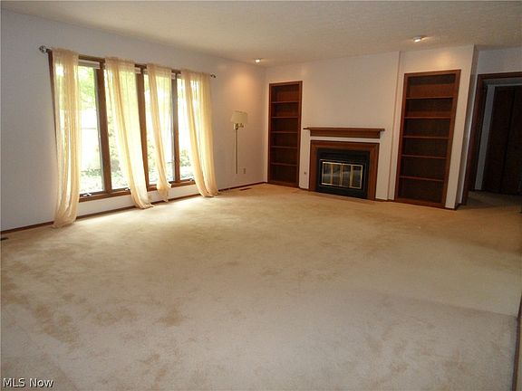 3rd image of 19301 Co Moor Blvd
