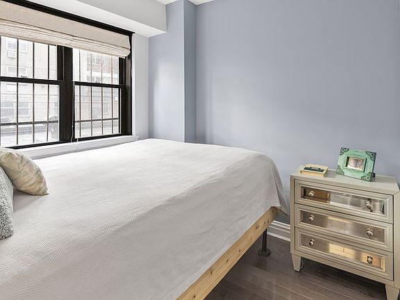 4th image of 235 E 87th St APT 1E