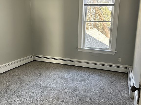 5th image of 205 Ash St #17505992