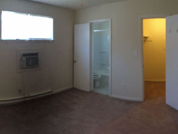 4th image of 401 E Ocean Ave APT 4