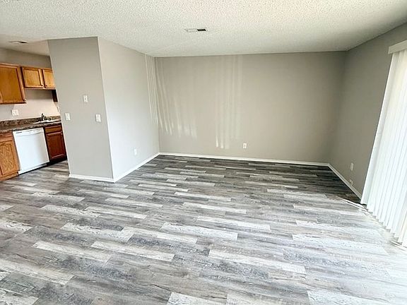 4th image of 4015 Stonedike Dr APT A