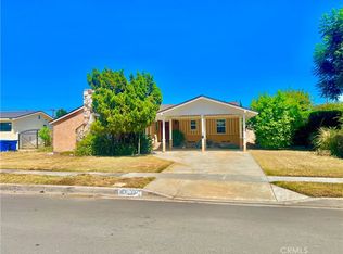 16527 Superior St, North Hills, CA 91343