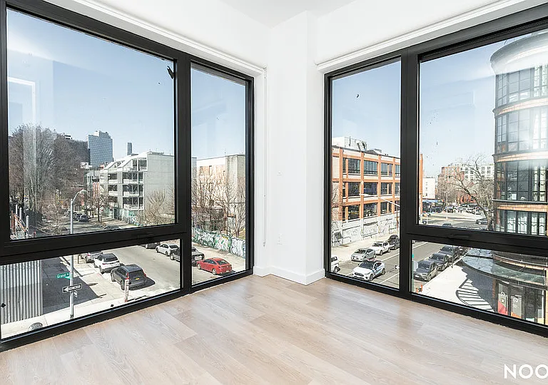527 Grand Ave #306 — Photo 8
