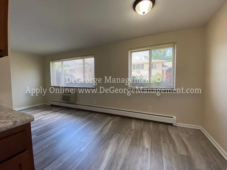 Titus Villa Apartments — Photo 8