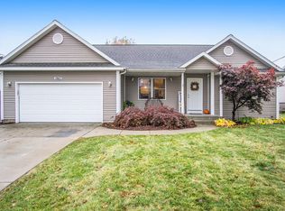 1963 Bonneville Dr, Norton Shores, MI 49441
