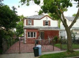 7319 189th St, Fresh Meadows, NY 11366