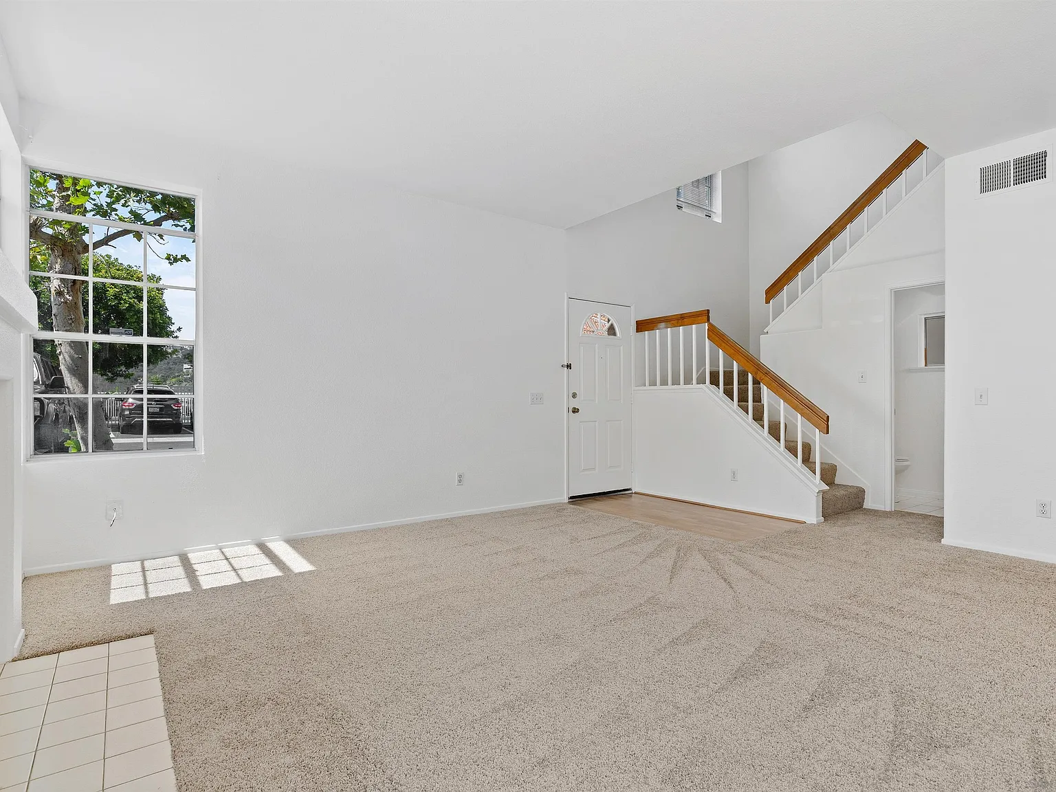 3 bed, 2.5 bath, 1425 sqft, $3,650 — Photo 4