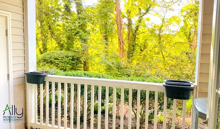 270 Riverbend Dr #1-1B — Photo 5