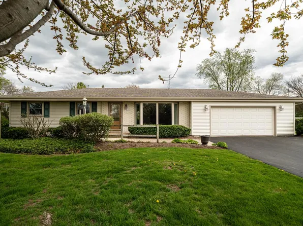 21375 Birdseye LANE, Waukesha, WI 53186