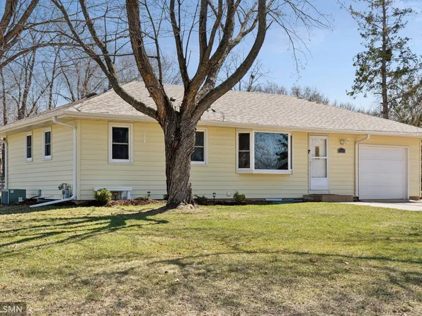 10941 Dogwood St NW, Coon Rapids, MN 55448