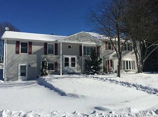 18 Deirdra Ct, Warwick, RI 02889