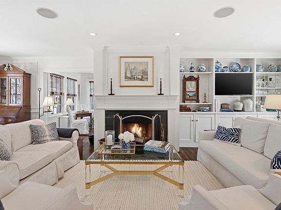 3rd image of 16 Pickwick Rd