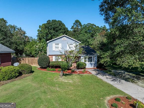 5th image of 105 Clyde Cir