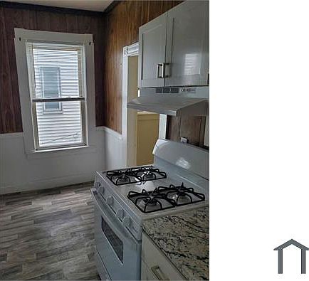 4th image of 28 Irma St APT 2