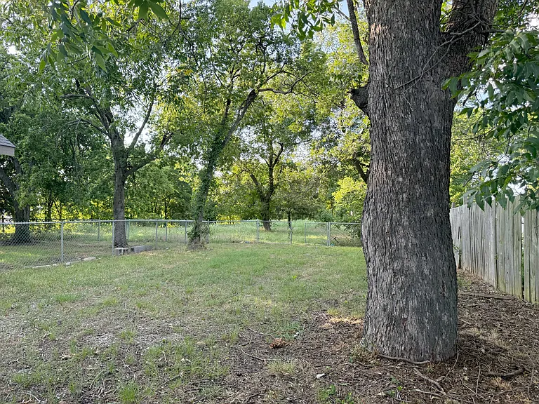 101 W FM 6 — Photo 2