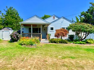16 Osceola Ln, Southampton, NY 11968